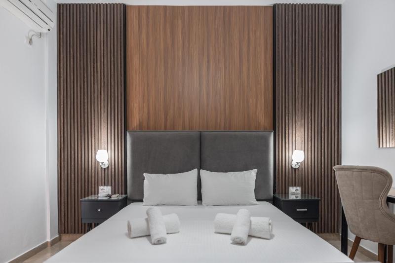 Deluxe Double Room image 1