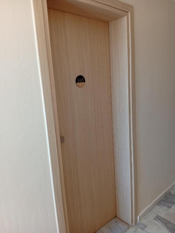 Single Room image 3