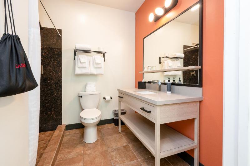 Palm Mountain Resort And Spa - image 32