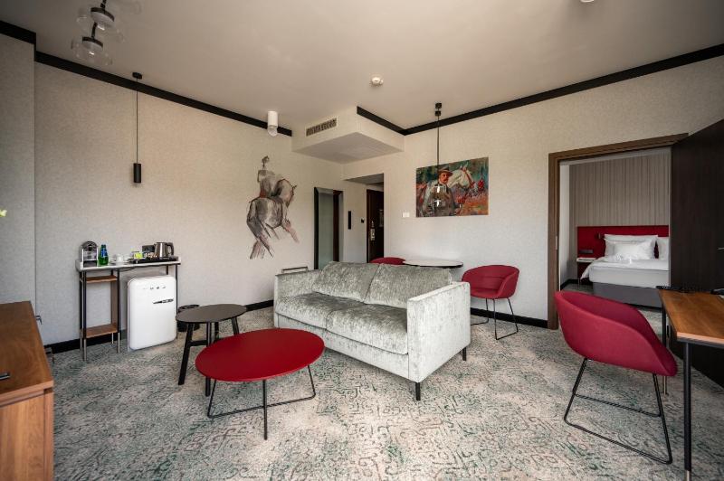 Royal Panorama Suite image 1