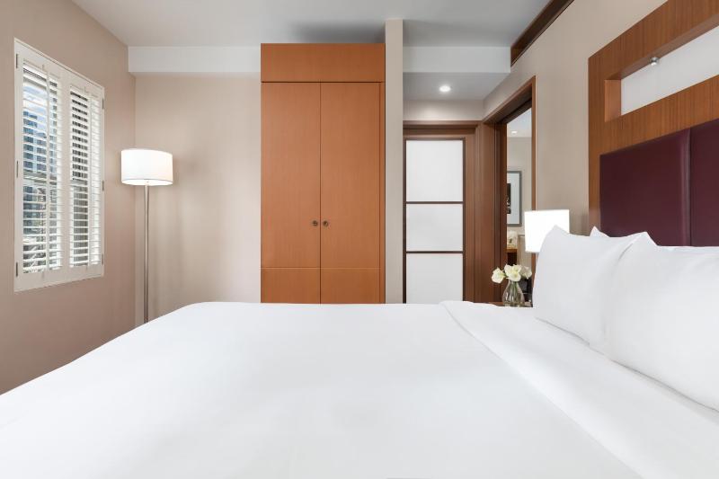 Carriage House Suite image 4
