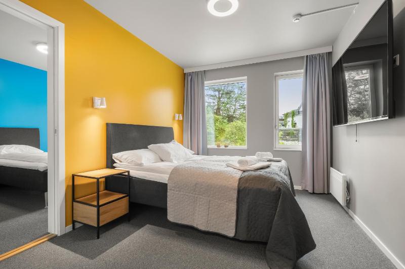 Standard Family Room image 4