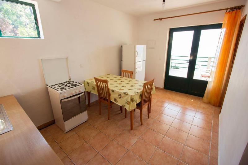 Two-Bedroom Apartment with Terrace and Sea View image 4