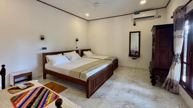 Mendis Villa - image 10
