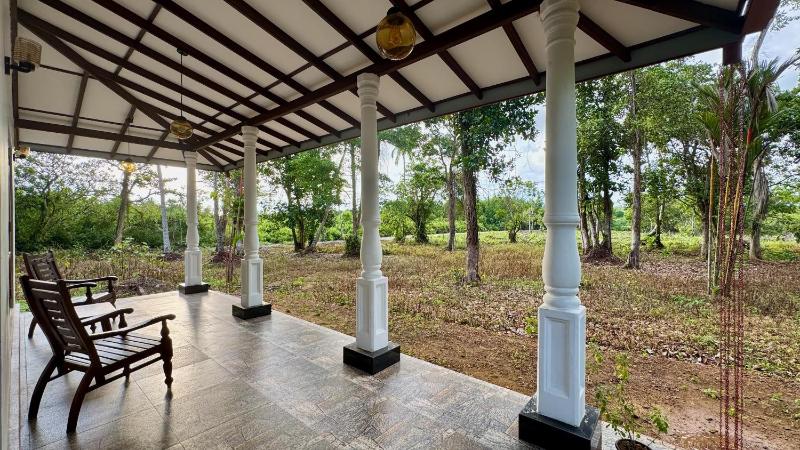 Mendis Villa - image 23