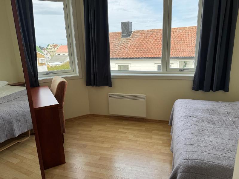 Double Room image 4
