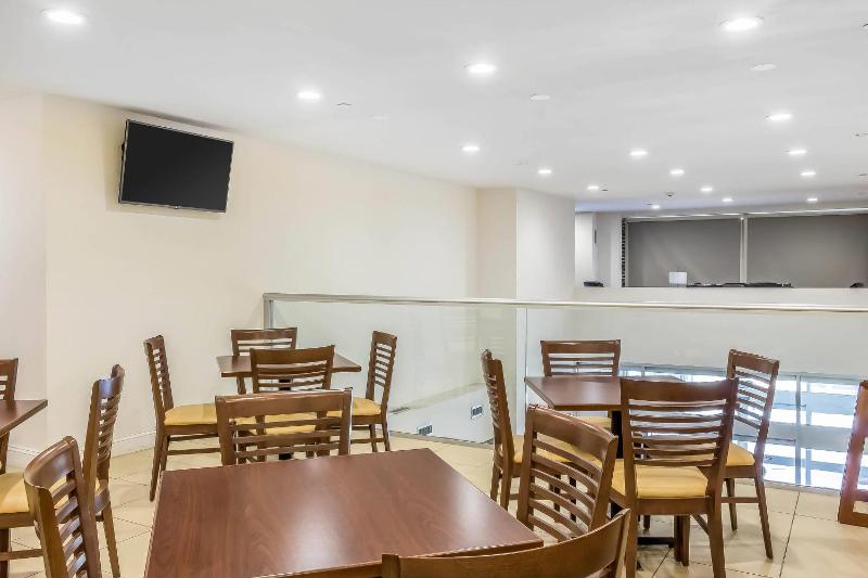 Sleep Inn Philadelphia Center City - image 6