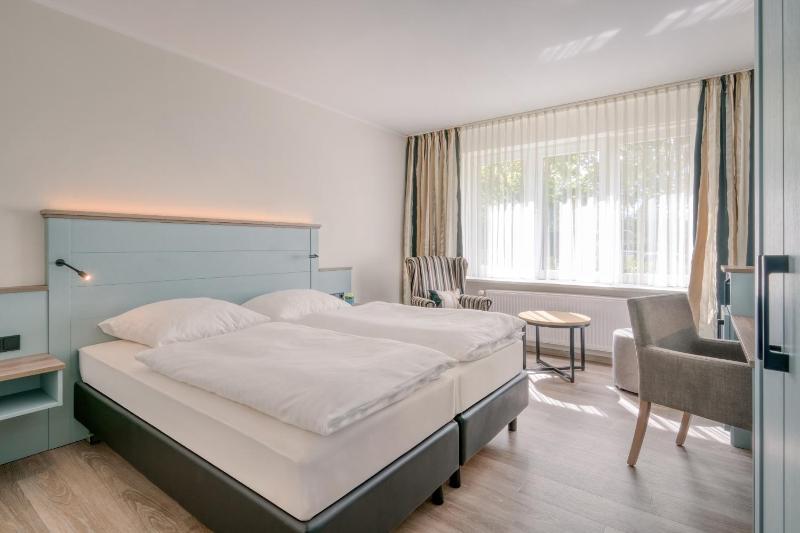 Double Room image 1