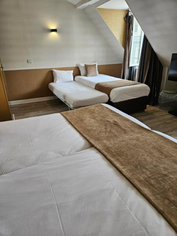 Comfort Quadruple Room image 3