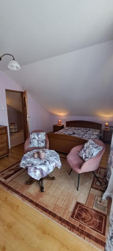 Double Room with Balcony image 3