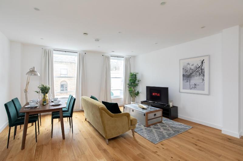 Two-Bedroom Apartment with Balcony image 2
