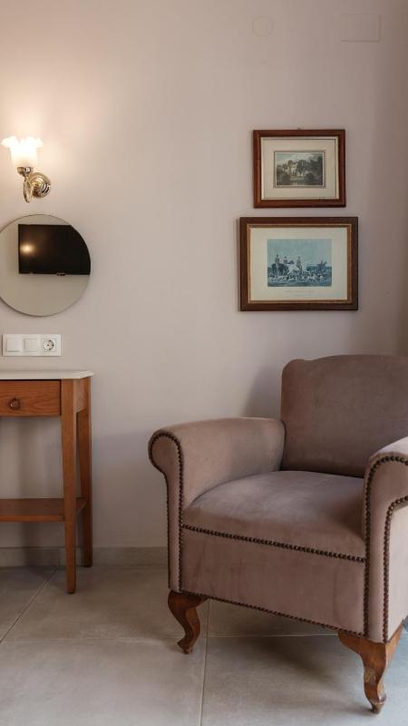 Standard Triple Room image 1