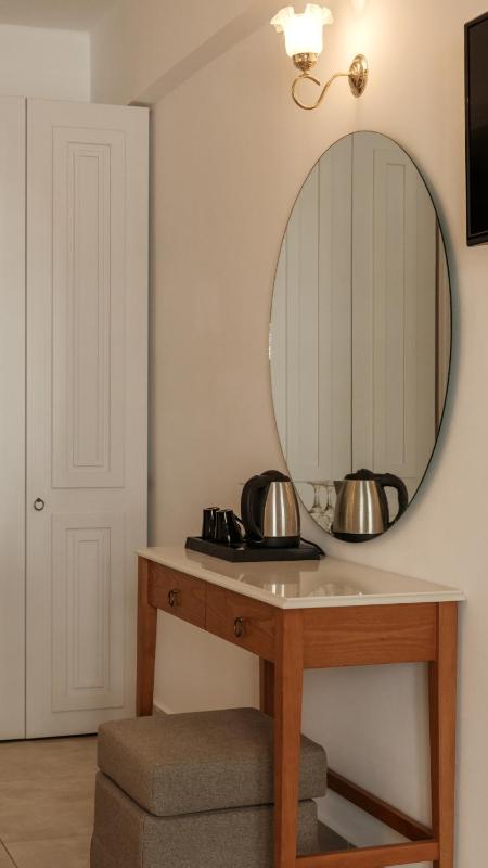 Superior Double Room image 3