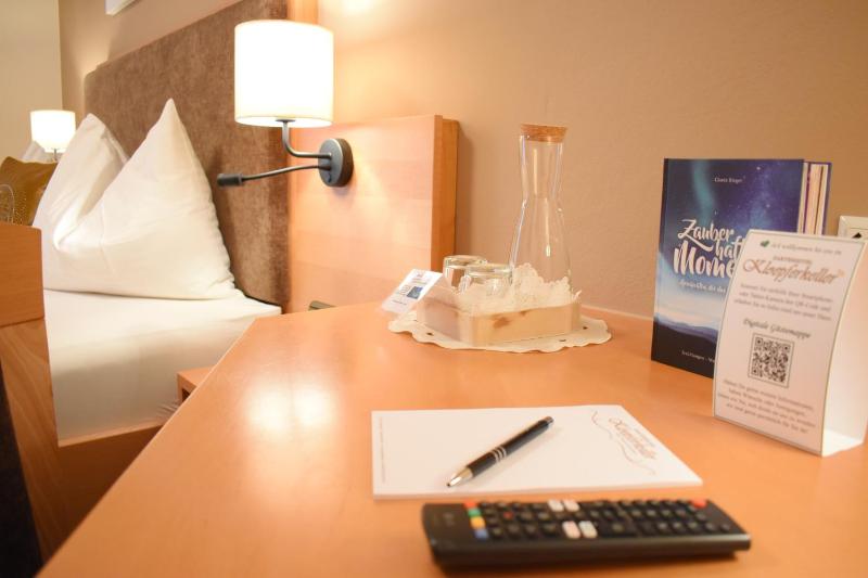 Standard Double Room image 4