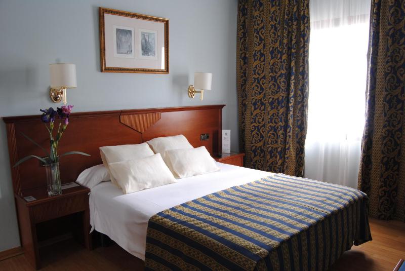 Junior Suite with Terrace image 2