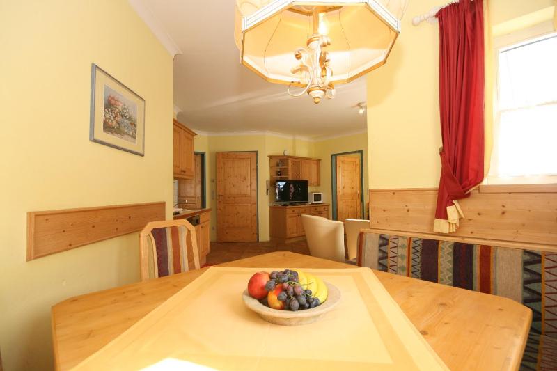 Three-Bedroom Apartment (7 Adults) image 2