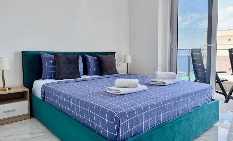 FATHOM Sea View Apartment - image 14