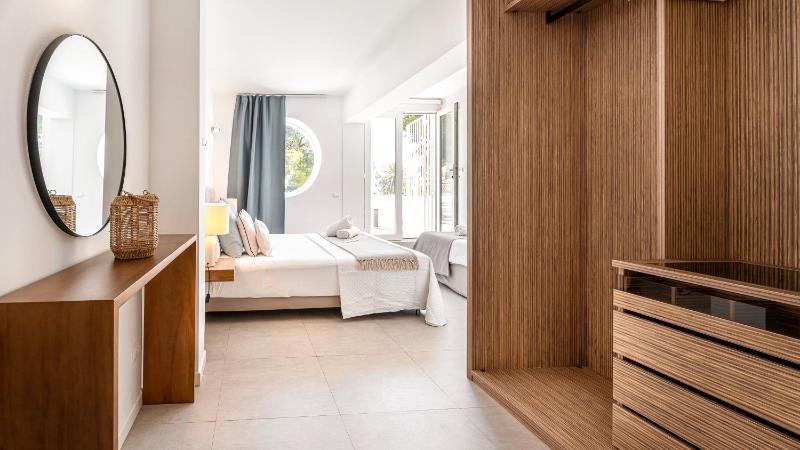 VACATION MARBELLA I Villa Jazmines 4BDR Private Pool & BBQ Golf Valley Walking Distance to Puerto Banus High-End Restaurants - image 2