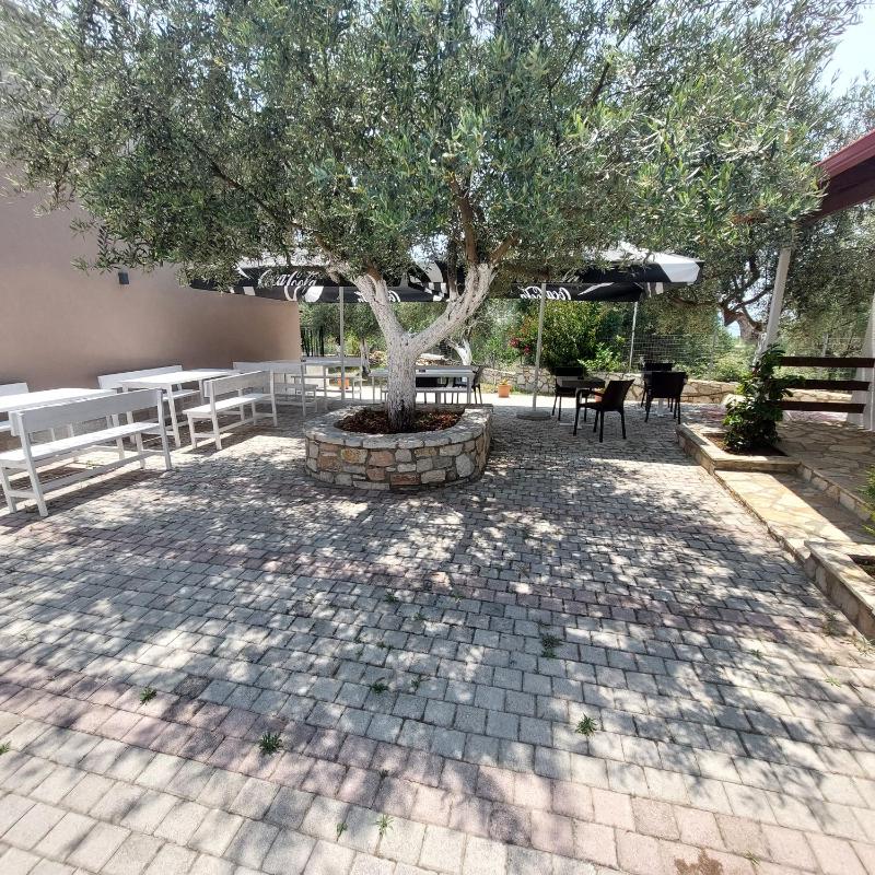 Mezzanine Bay - image 11