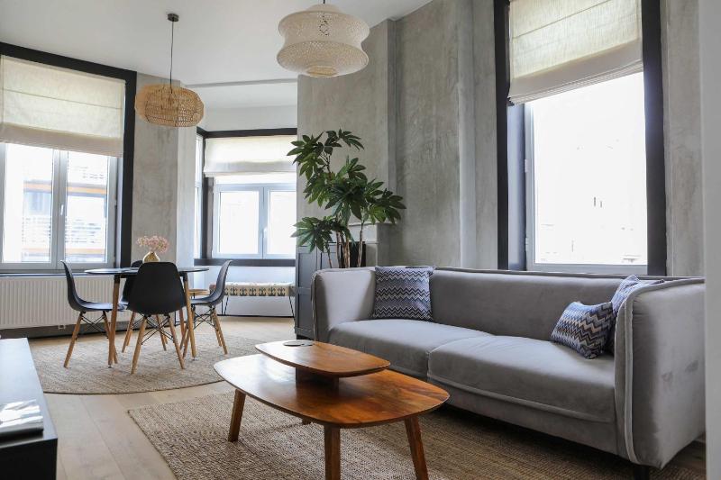 Kamiel -Belle Epoque apartment with modern comfort - image 10