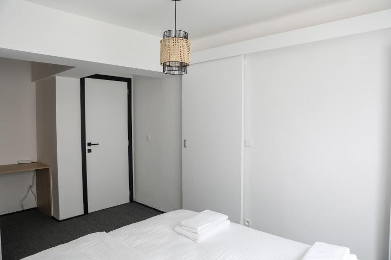 Kamiel -Belle Epoque apartment with modern comfort - image 12