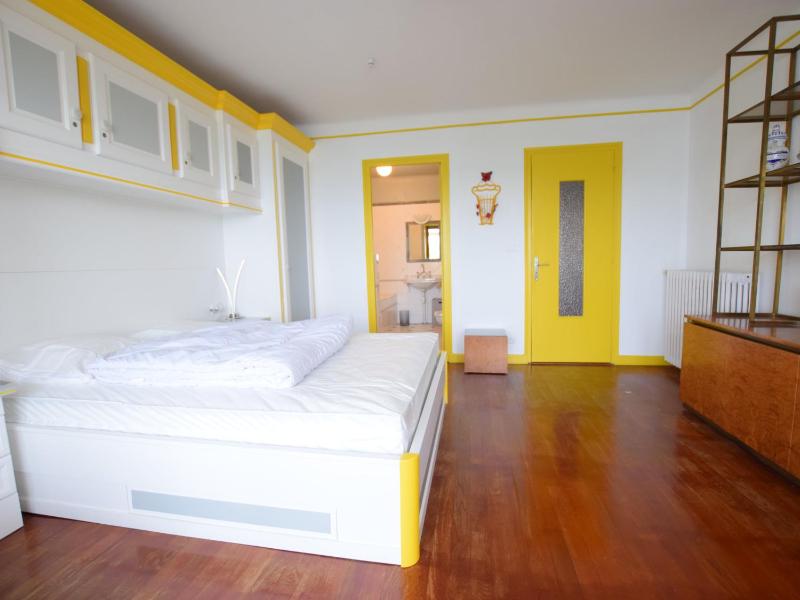 Apartment (5 Adults) image 4