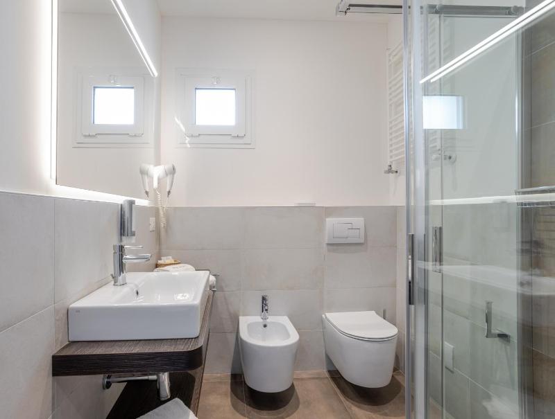 Superior Double or Twin Room image 4