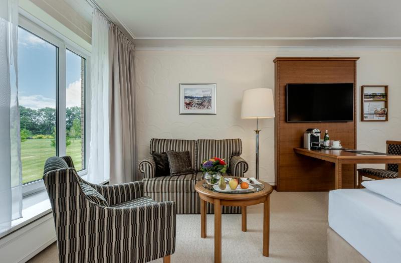Superior Double Room image 4