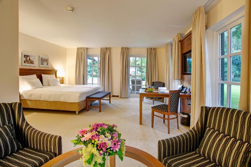 Suite image 3