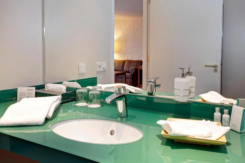 Double Room image 4
