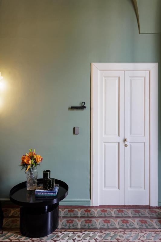 Double Room image 3