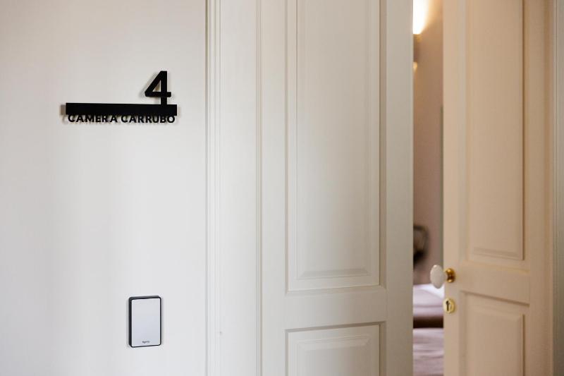 Twin Room image 2