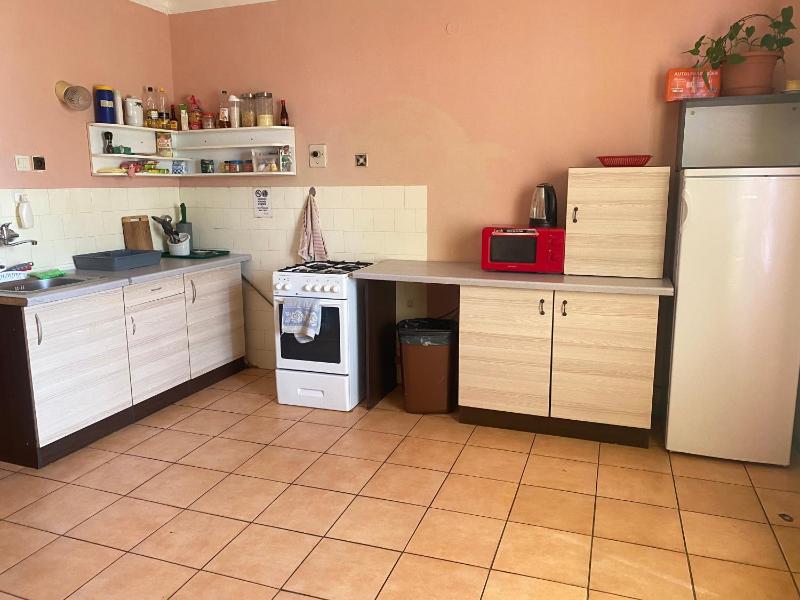 Triple Room with Shared Bathroom image 1