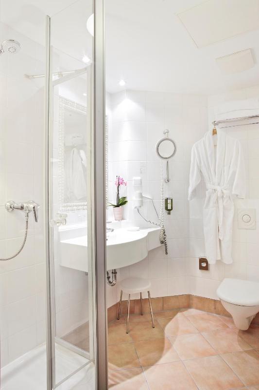 Junior Suite image 2