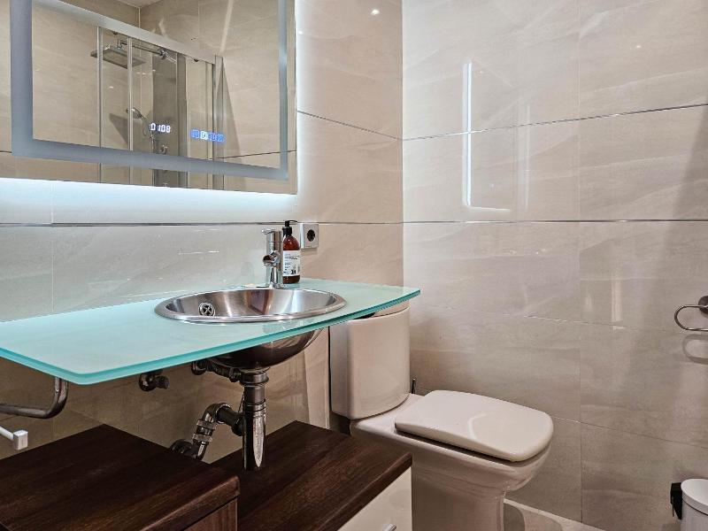3 bedroom townhouse with private pool - image 43