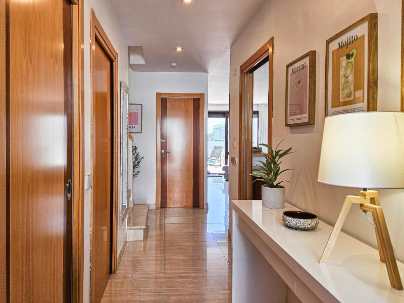 3 bedroom townhouse with private pool - image 5