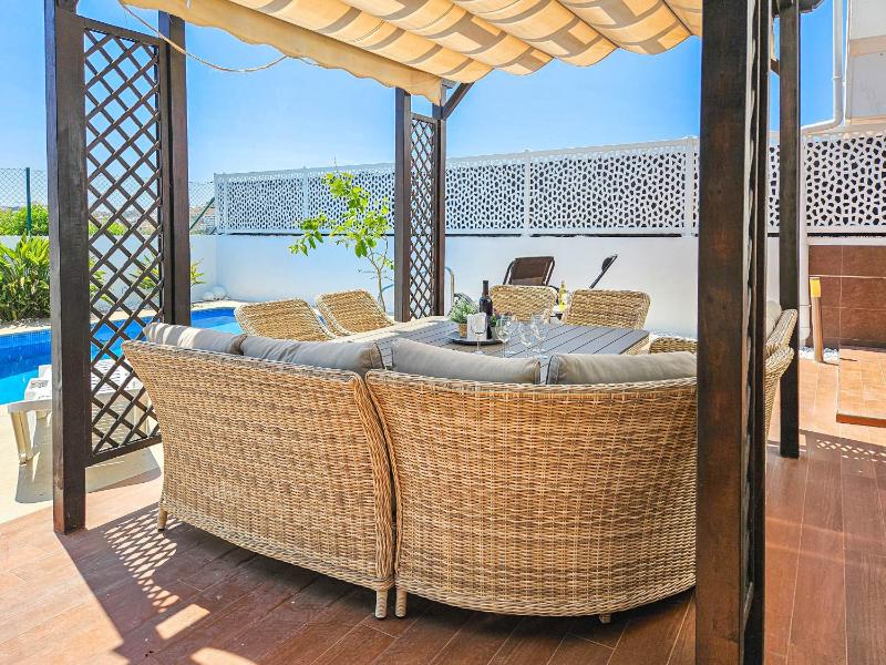 3 bedroom townhouse with private pool - image 24