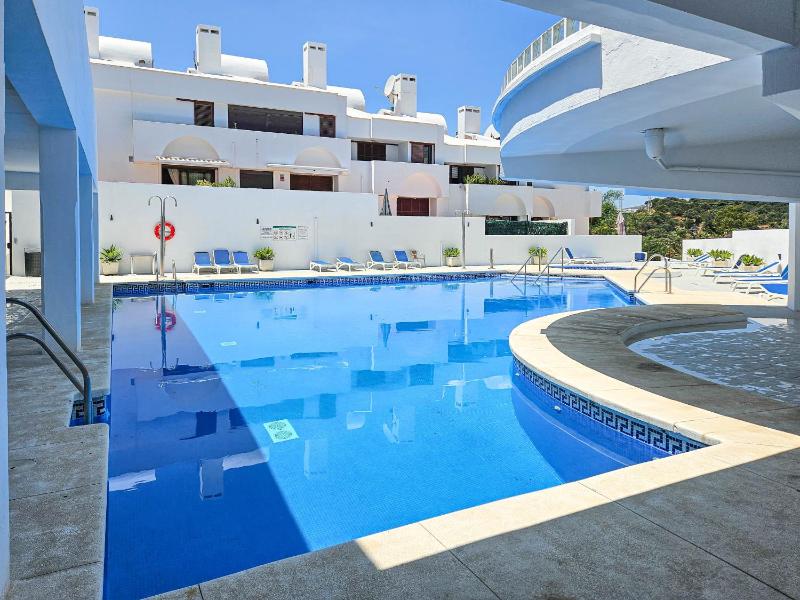 3 bedroom townhouse with private pool - image 44