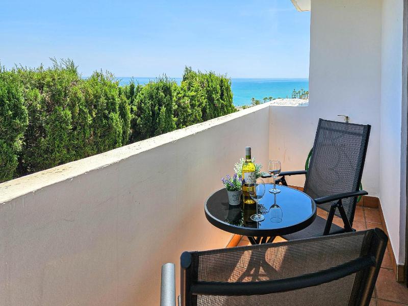 3 bedroom townhouse with private pool - image 40