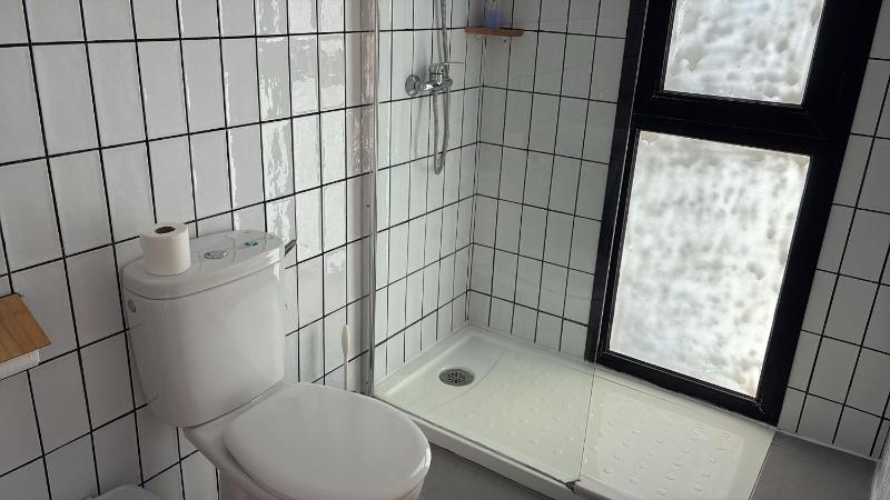Double Room image 2