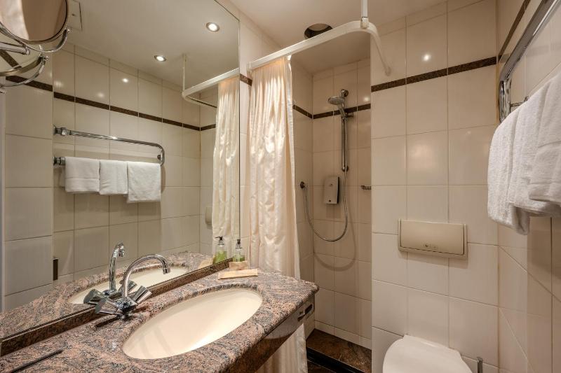 Standard Single Room image 1