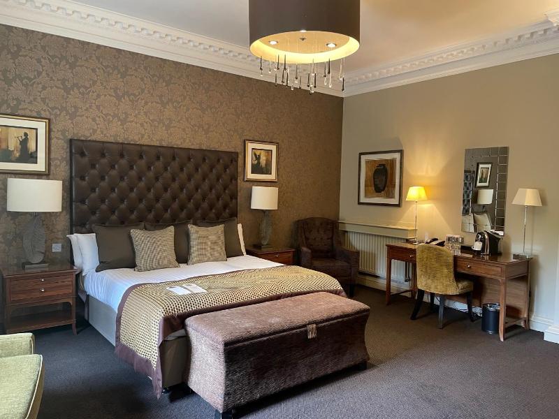 Deluxe Double Room image 4