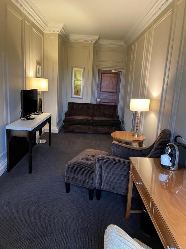 Junior Suite image 3