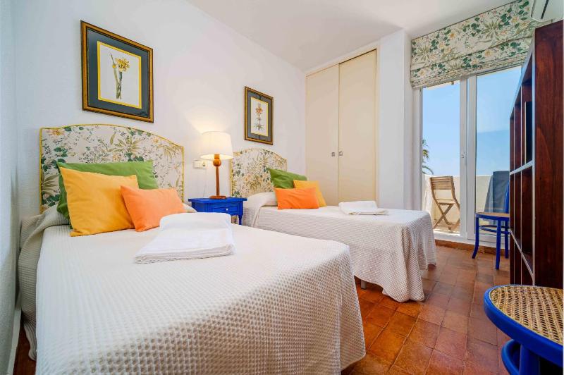 Sunbay Casablanca Apartment Javea Arenal by Rock Rentals - image 17