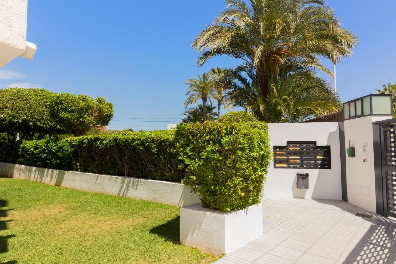 Sunbay Casablanca Apartment Javea Arenal by Rock Rentals - image 8