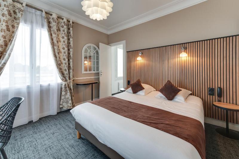 Superior Double Room image 1