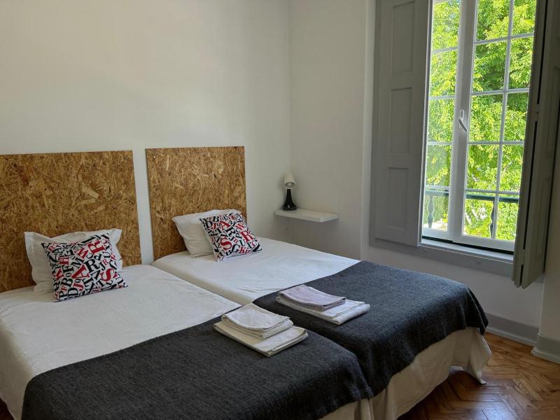 Quadruple Room with Private Bathroom image 4