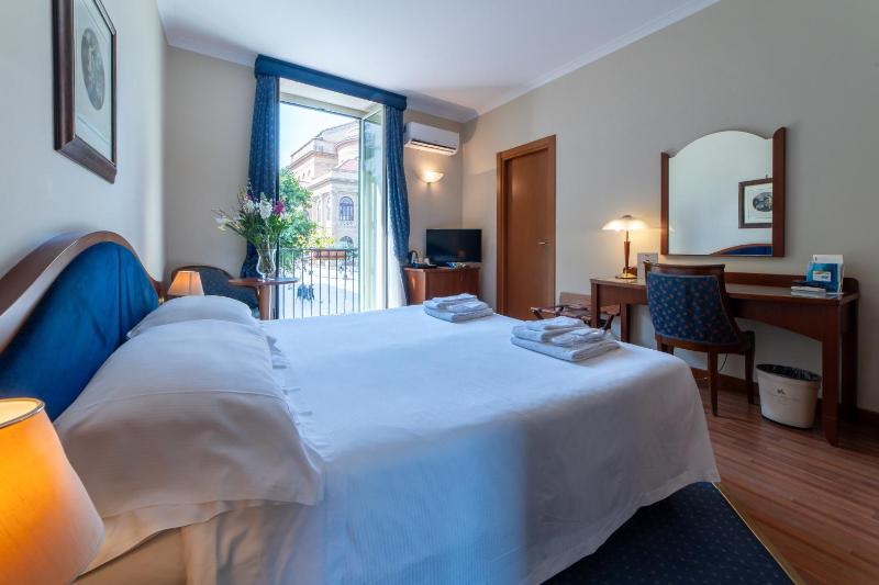 Superior Double or Twin Room image 1