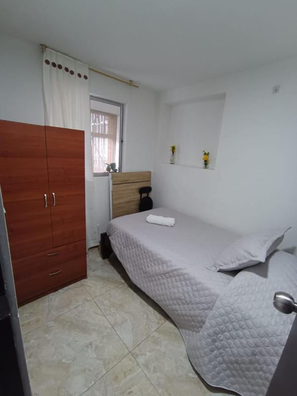 Habitación Privada y Confortable cerca a Centro Mayor y al Centro Histórico - image 8