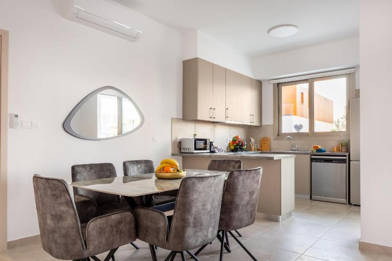 Mulberry Court Premium Apartments - image 6